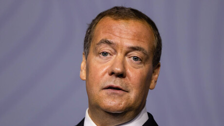 Медведев иронично о именовању Јермака за шефа украјинске делегације: Бољи од њега би био само Миндич