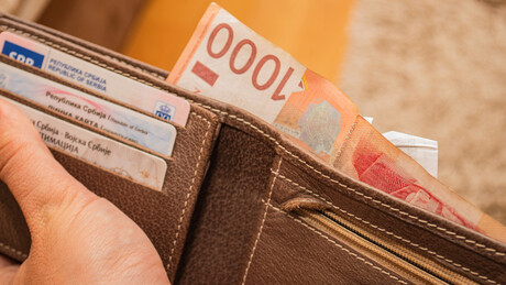 Више кеш кредита него стамбених: Колико дугујемо банкама