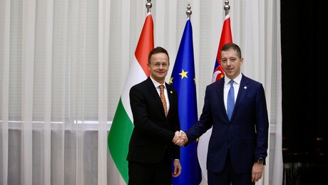 Сијарто: Ми, Мађари, наравно ћемо помоћи Србији