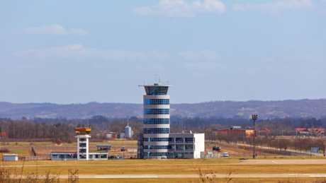 Нова пакост Зукана Хелеза: Није дао сагласност да Сијартов авион слети у Бањалуку