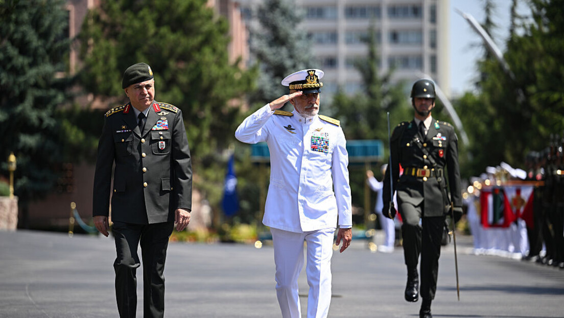 Врховни командант Алијансе: НАТО мора да буде "агресивнији" према Русији