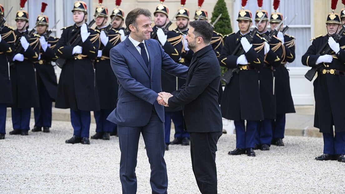 Зеленски стигао у Париз: Састао се са Макроном у Јелисејској палати
