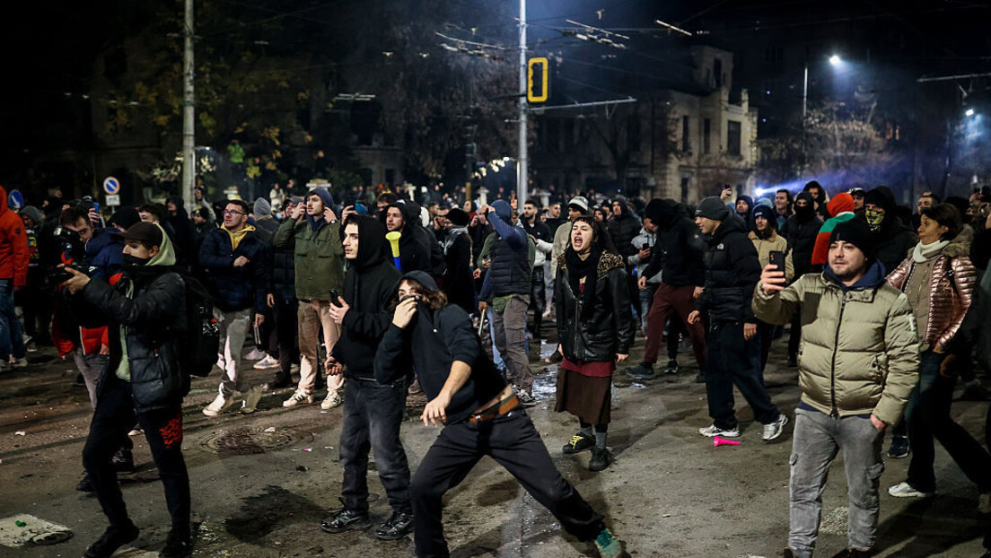 Бугарска на ивици: Масовни протести против буџета у еврима, сукоб са полицијом и страх од поскупљења