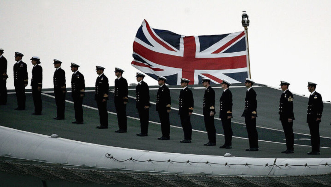 Велика Британија се спрема за рат: После аутистичних, на реду ХИВ позитивни регрути