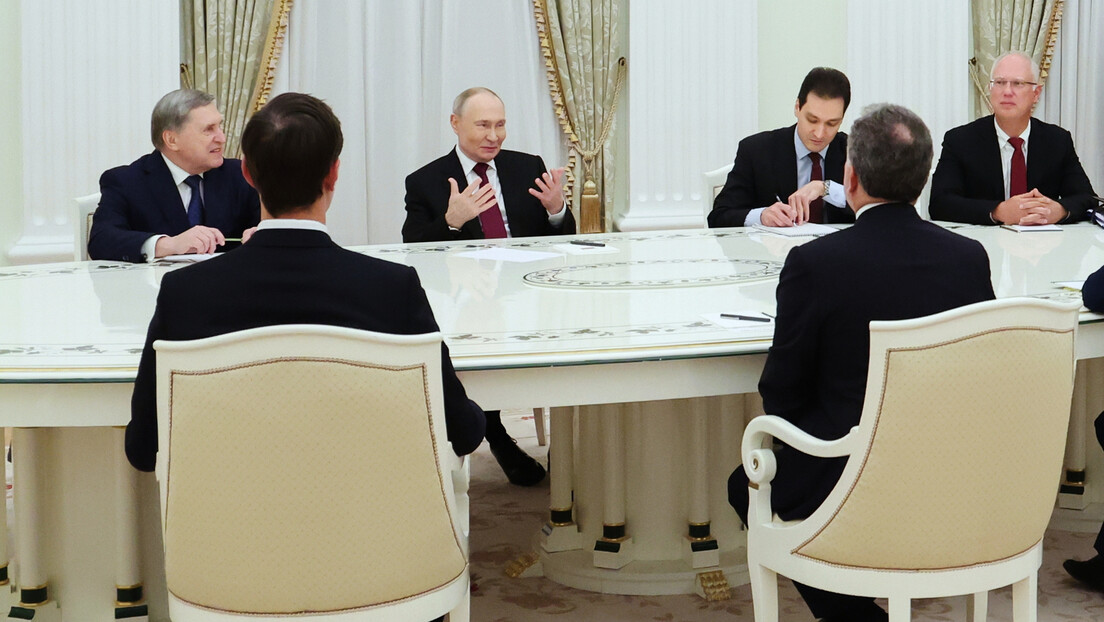 Ушаков: Успеси руске војске на фронту утицали на тон разговора са Американцима