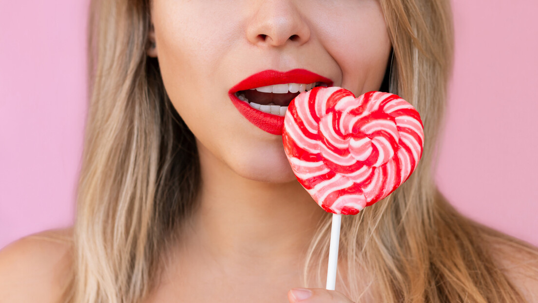 Наша уста за само неколико секунди реагују на шећер - ево шта се дешава када једемо слатко