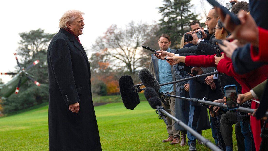 Posle "prasice" i "užasne osobe", Tramp o novinarki Si-En-Ena: Kejtlin Kolin je "glupa i gadna"