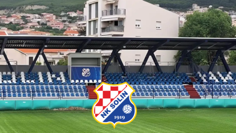 Талас усташтва у Хрватској и даље траје: Кукасти крст на фудбалском терену у Солину