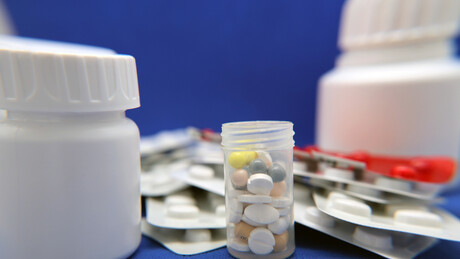 Вашингтон приморао Лондон да повећа цене лекова: Трамп укинуо царине, спас извоза плаћају пацијенти