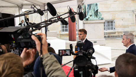 Док расте бунт француске деснице, Макрон се брани: Није истина да оснивам министарство истине