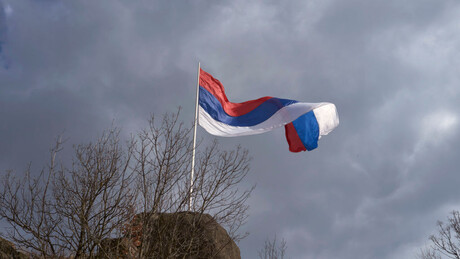 Приштина се обрачунава и са бистама: Уклоњен споменик Богдану Раденковићу