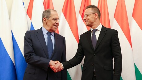 Лавров на састанку са Сијартом: Безбедносна структура Европе изложена озбиљним изазовима