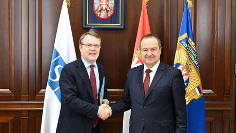 Dačić sa komesarom OEBS o zastupljenosti nacionalnih manjina u policiji