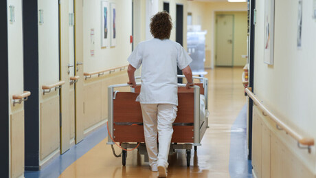 Повратак здравствених радника из дијаспоре: Уговори за још 11 лекара и техничара