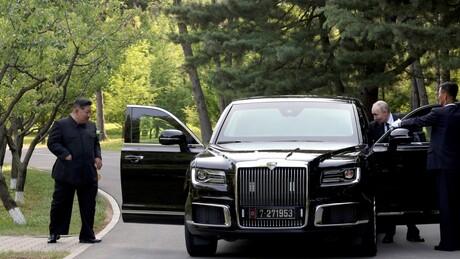 Portparol Kremlja otkrio da li je moguće videti Putina samog za volanom