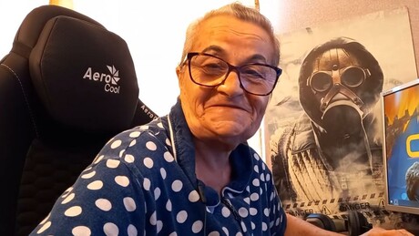 Бака Олга поставила рекорд: Са 77 година својила међународну гејминг награду у Каунтер-Страјку