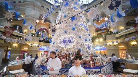 Кукуруз, цепелин и рибље уље - које је значење ових необичних совјетских новогодишњих украса