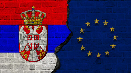 Srbija između Istoka i Zapada: Izbor pod pritiskom sankcija i pretnji