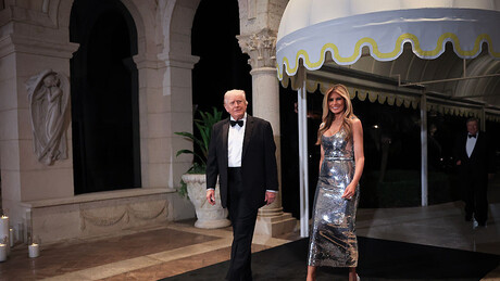 Трамп организовао забаву за Нову годину: Ко су били гости (ВИДЕО)