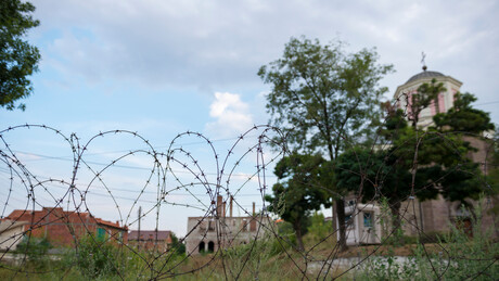 Приштина: Ступају на снагу закони о странцима и возилима, следећи на мети школство и здравство?