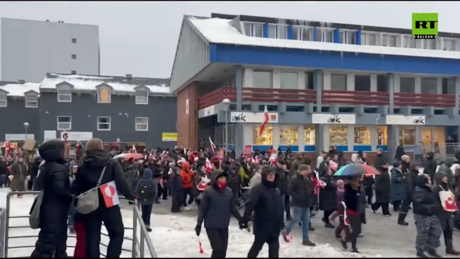 Premijer Grenlanda predvodio proteste u Nuku protiv američkog preuzimanja ostrva (VIDEO)