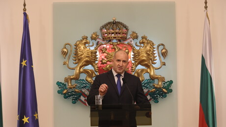 Bugarski predsednik najavio ostavku: Poznato ko će preuzeti njegovu funkciju