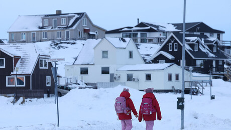 Трампов "дил" за Гренланд: По милион долара сваком становнику "великог, лепог комада леда"