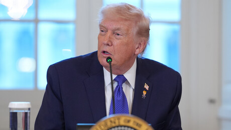 Трамп запретио Канади због сарадње с Кином: Царине од 100 одсто на сву робу