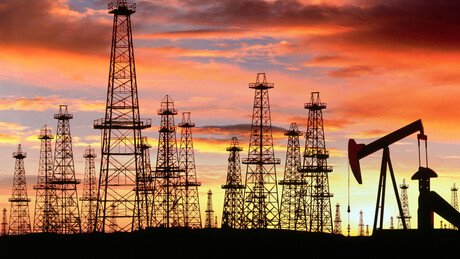 Геополитички и трговински фактори оборили цене нафте