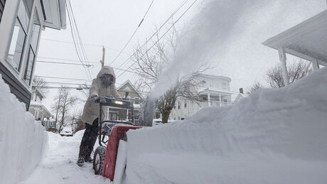 Мећава завејала Америку: Више од 30 мртвих, најављена нова олуја