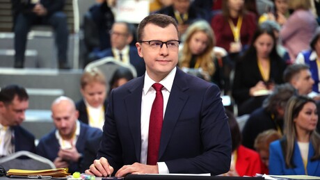 EU uvela sankcije ruskim novinarima i umetnicima: Među njima i Pavel Zarubin