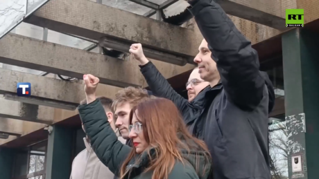 Novi Sad: Odloženo suđenje aktivistima optuženim za pokušaj rušenja ustavnog poretka  (VIDEO)