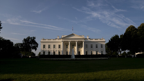 Бела кућа потврдила: Виткоф и Кушнер на преговорима у Абу Дабију 4. фебруара