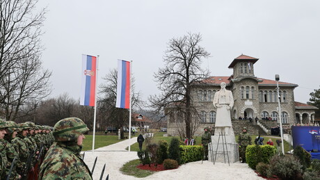 Српске револуције између мрачне прошлости и безалтернативне будућности