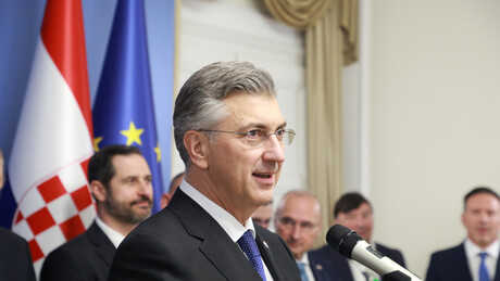 Бурне реакције у Хрватској после песме о Павелићу: Пленковић у савезу са свим усташама које је видео