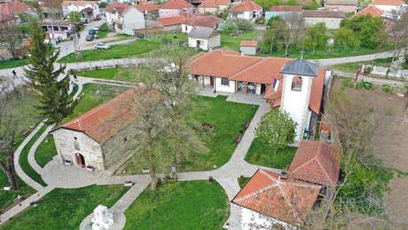 Sve učestaliji napadi na Kosmetu: Obijena Crkva Svetog Dimitrija u Dobrotinu