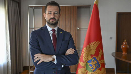 Наставља се сукоб око врха војске у Црној Гори: Ако се министар не пита, трпи ланац команде