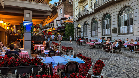 Ručak u restoranu luksuz za kućni budžet: Koliko su poskupele ugostiteljske usluge