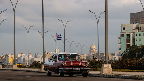 Шта Трамп планира за Кубу? "Дискомбобулатор" и Кастров унук у улози острвске Делси