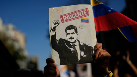 Русија позива САД да ослободе Мадура и његову супругу