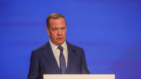 ЕУ спрема забрану уласка руским војницима, Медведев им поручио: Знају они како да дођу и без виза