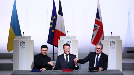 СВР: Лондон и Париз се спремају да наоружају Кијев нуклеарном бомбом