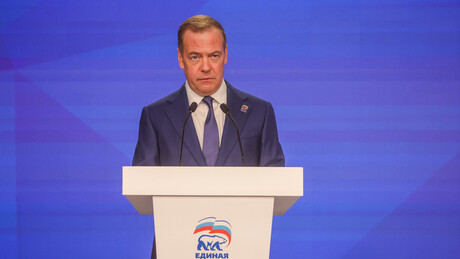 Медведев о испоруци нуклеарног оружја Кијеву: Русија има право на симетричан одговор