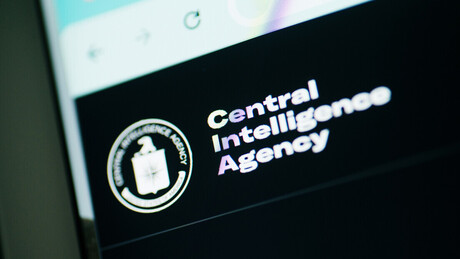 Иран оптужио ЦИА да се меша у унутрашња питања: Подучава Иранце како да је контактирају