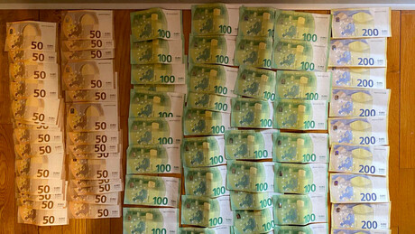 Ухапшени чланови криминалне групе: Сумња се да су прали новац стечен трговином наркотицима