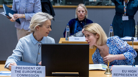 Rat na Bliskom istoku, čupanje za kosu u Briselu: Kako je Kaja zabila Ursuli jatagan u leđa