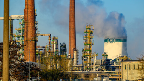 Испостава "Росњефта" у Немачкој наставља да послује: САД продужиле изузетак од санкција