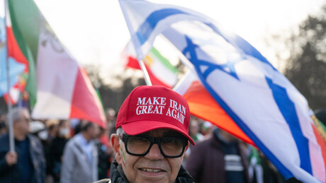 Tramp pokrenuo novi MIGA pokret: Učinimo Iran ponovo velikim!