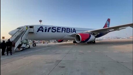 Још један авион из Дубаија слетео у Београд, вечерас евакуациони лет и из Ријада