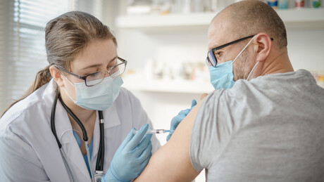 Srbija među prvima: Ruska mRNK vakcina protiv raka mogla bi stići već ove godine